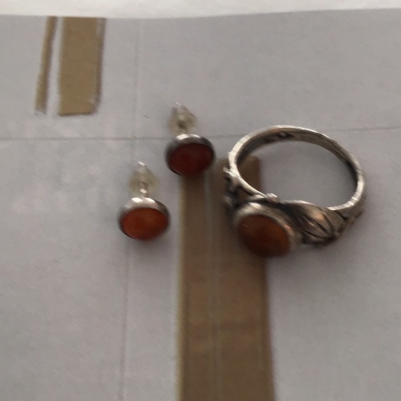 Matching ring and earrings 5 - Picture 2 of 4